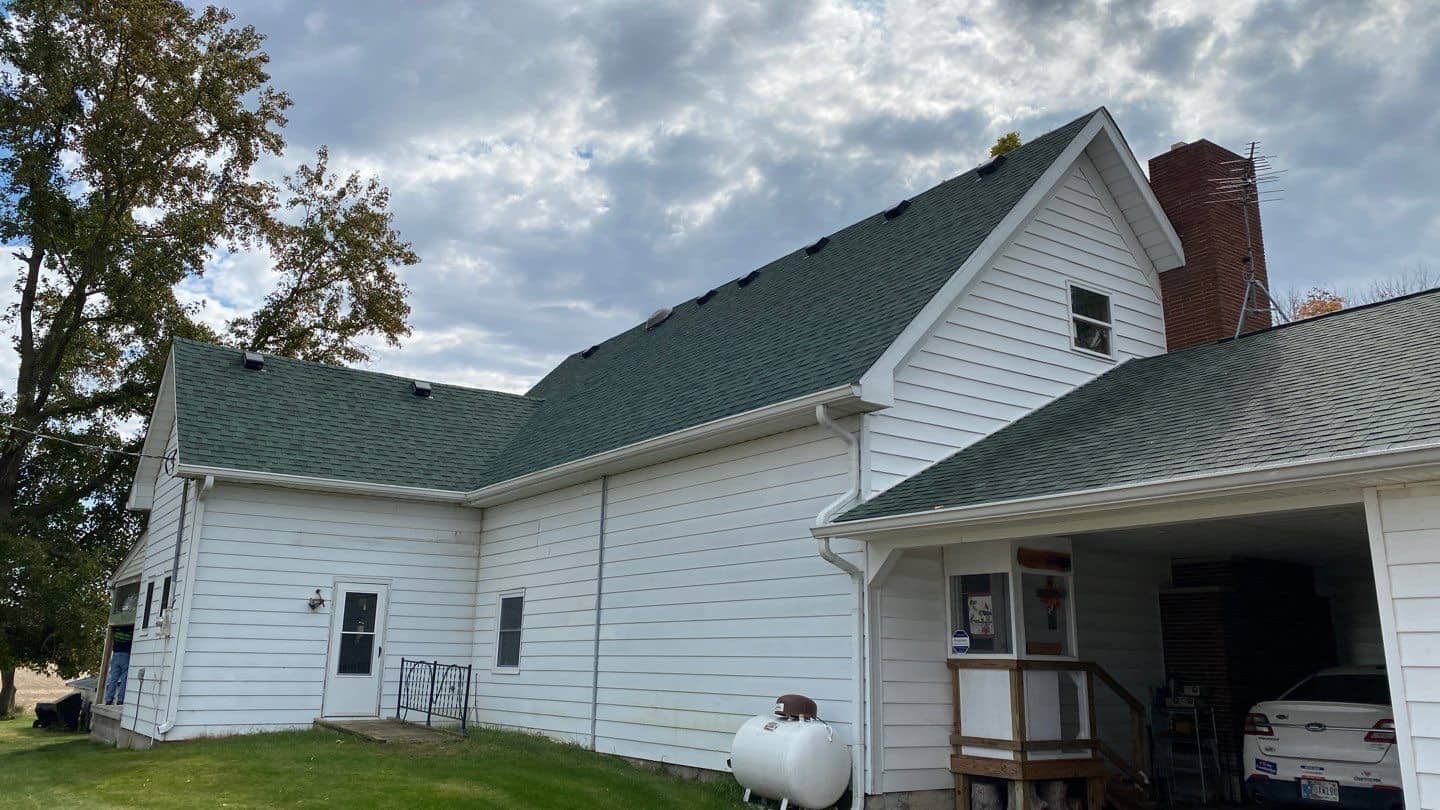 New roof by Indy Exterior Services in Shelbyville, Indiana.